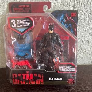 #1575+ DC Batman Figure in Black Suit with Accessories